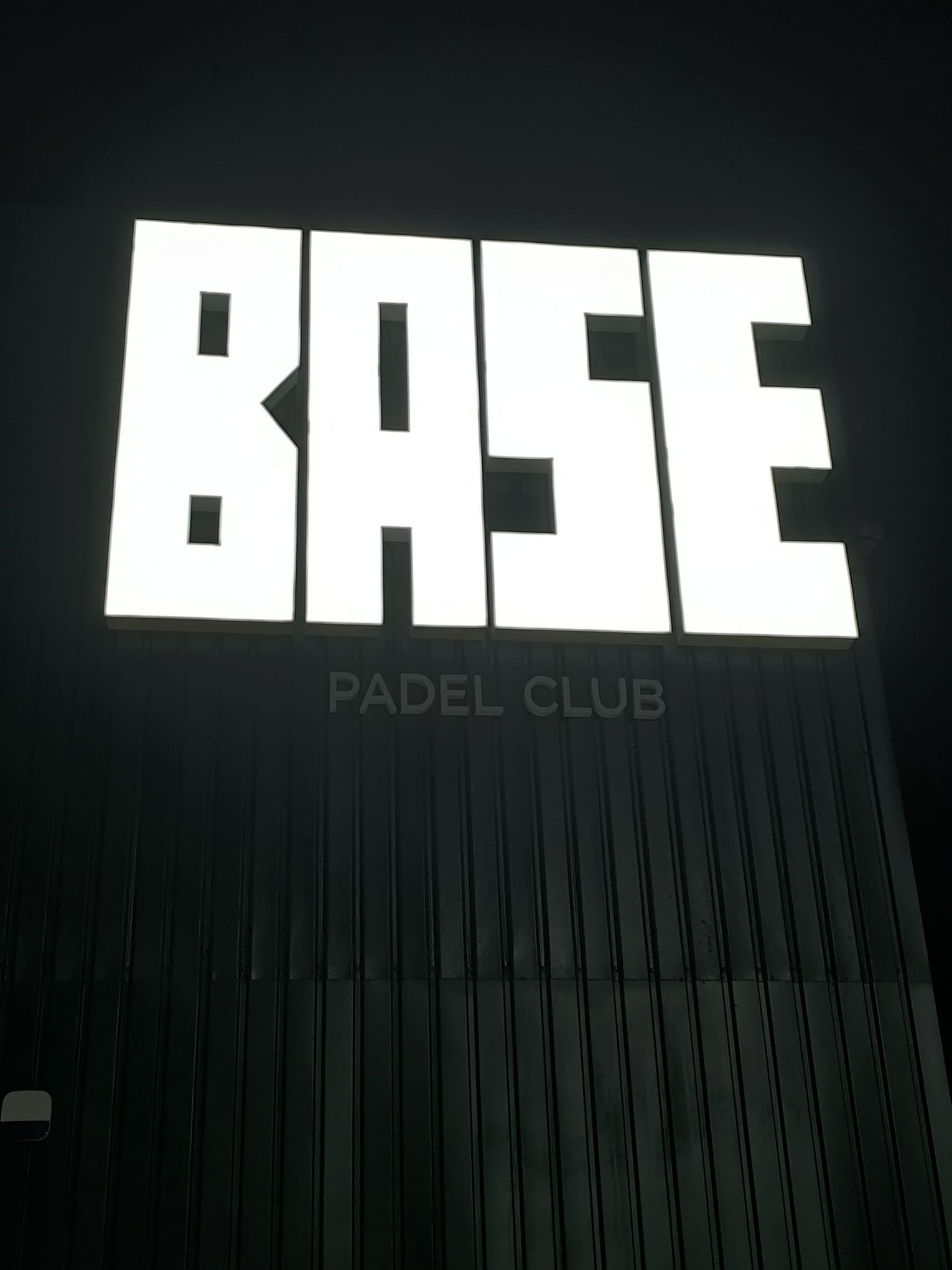 Base Padel Club — photo 9