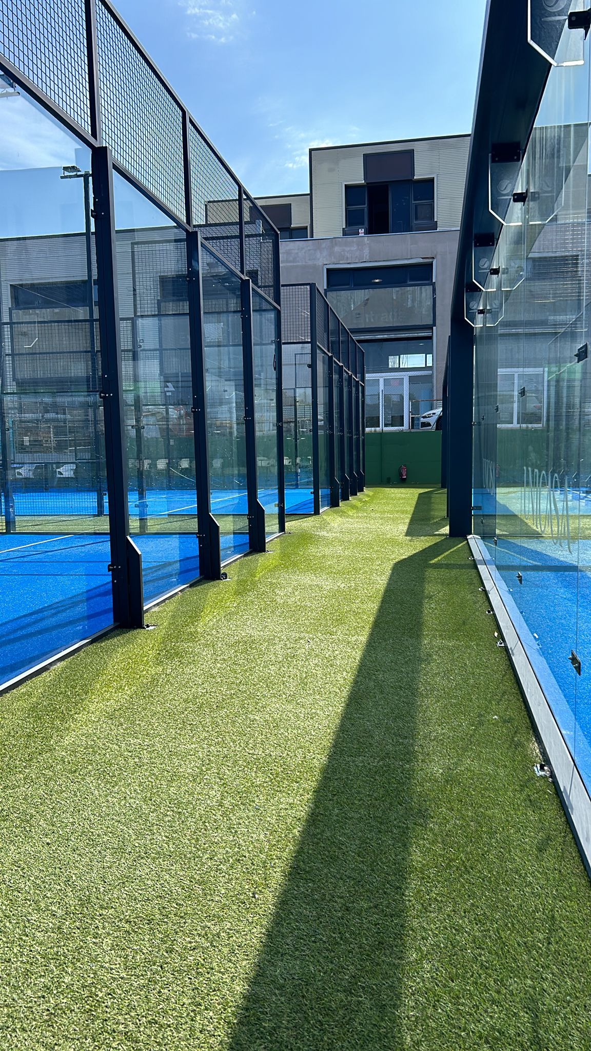 Blue Padel Mataró — photo 2