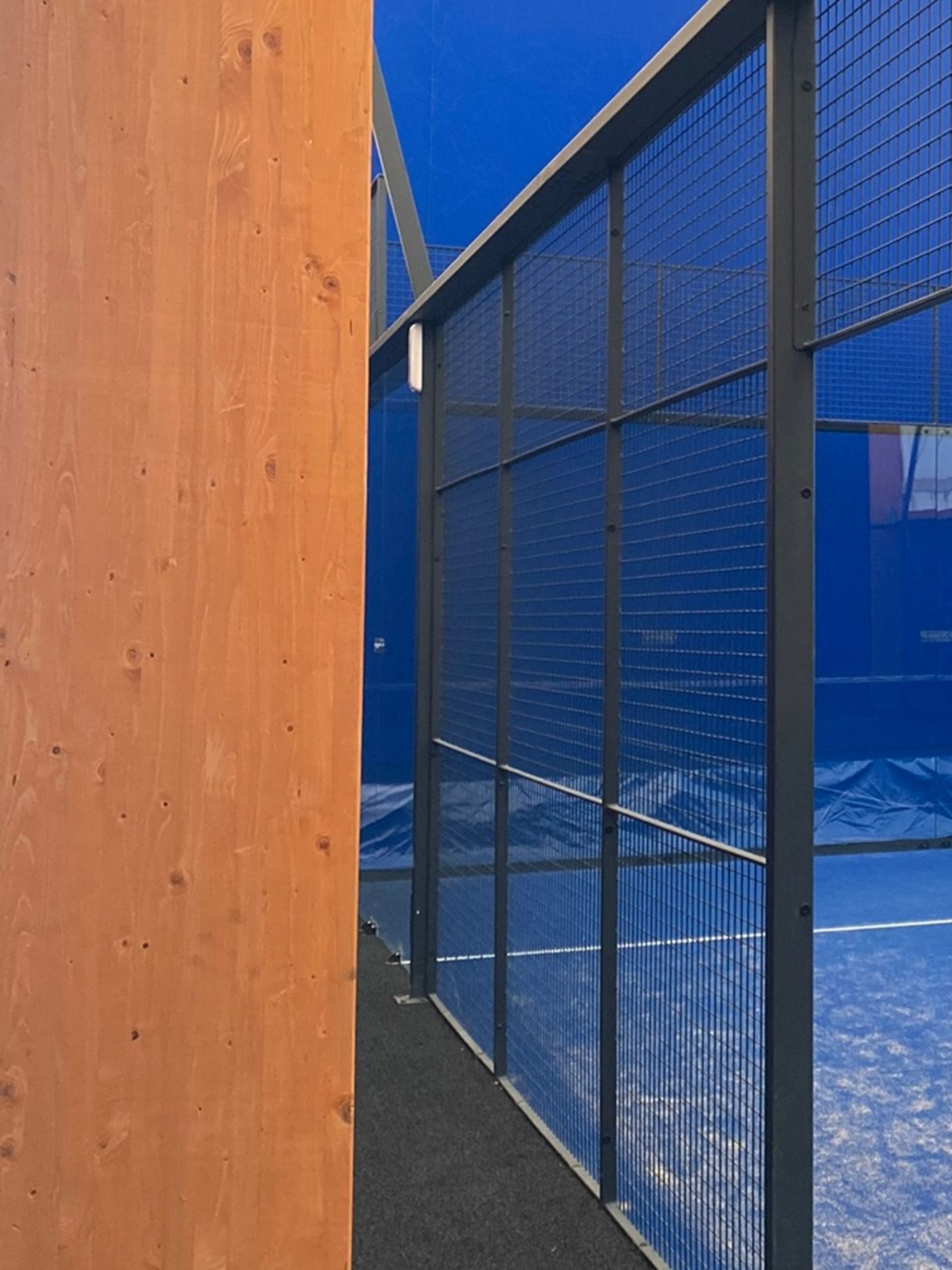 ‘BOMBONERA’ LIROS Padel. Court — photo 8