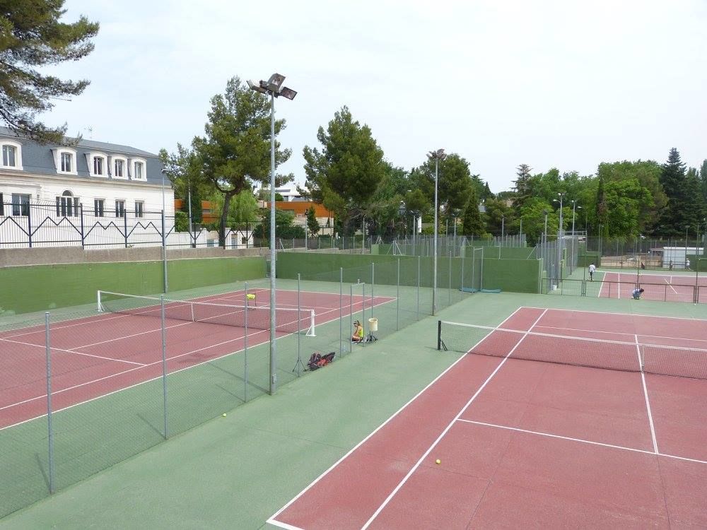 Escuela De Tenis Y Padel Jmo Inactive — photo 1