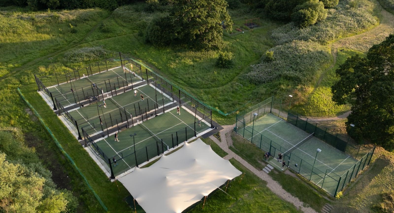 Ezeepadel Weybridge — photo 1