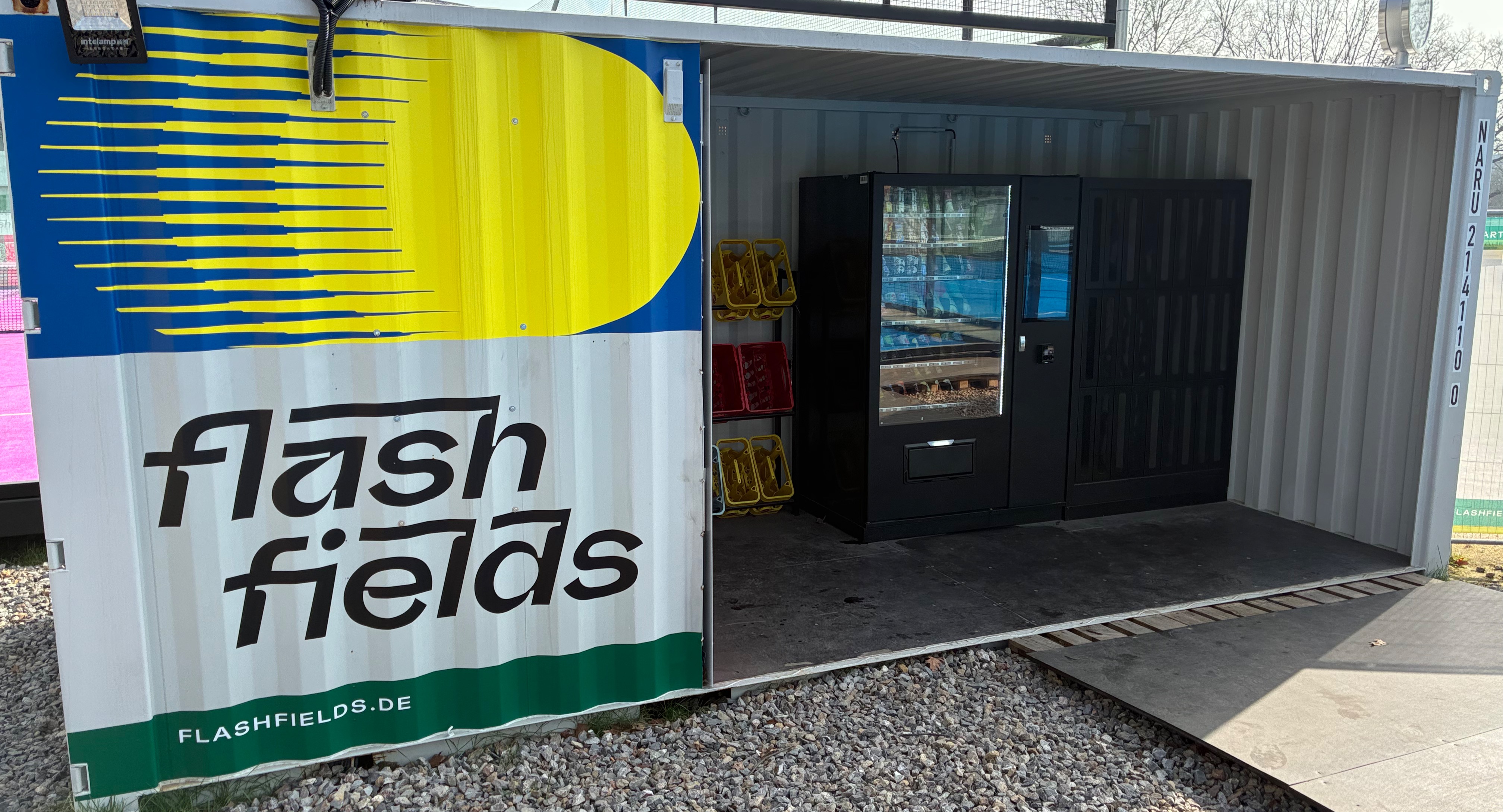 flash fields Duisburg Stadion — photo 6