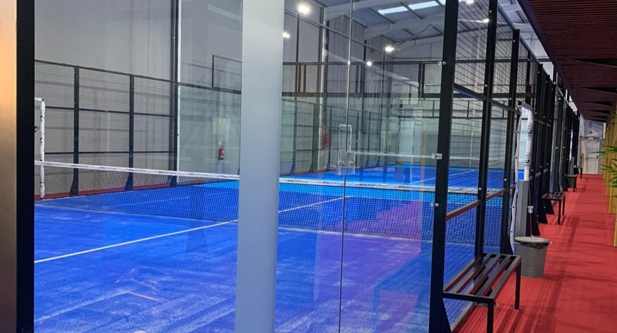 FOURLUX PADEL CENTER - Sobrosa — photo 1