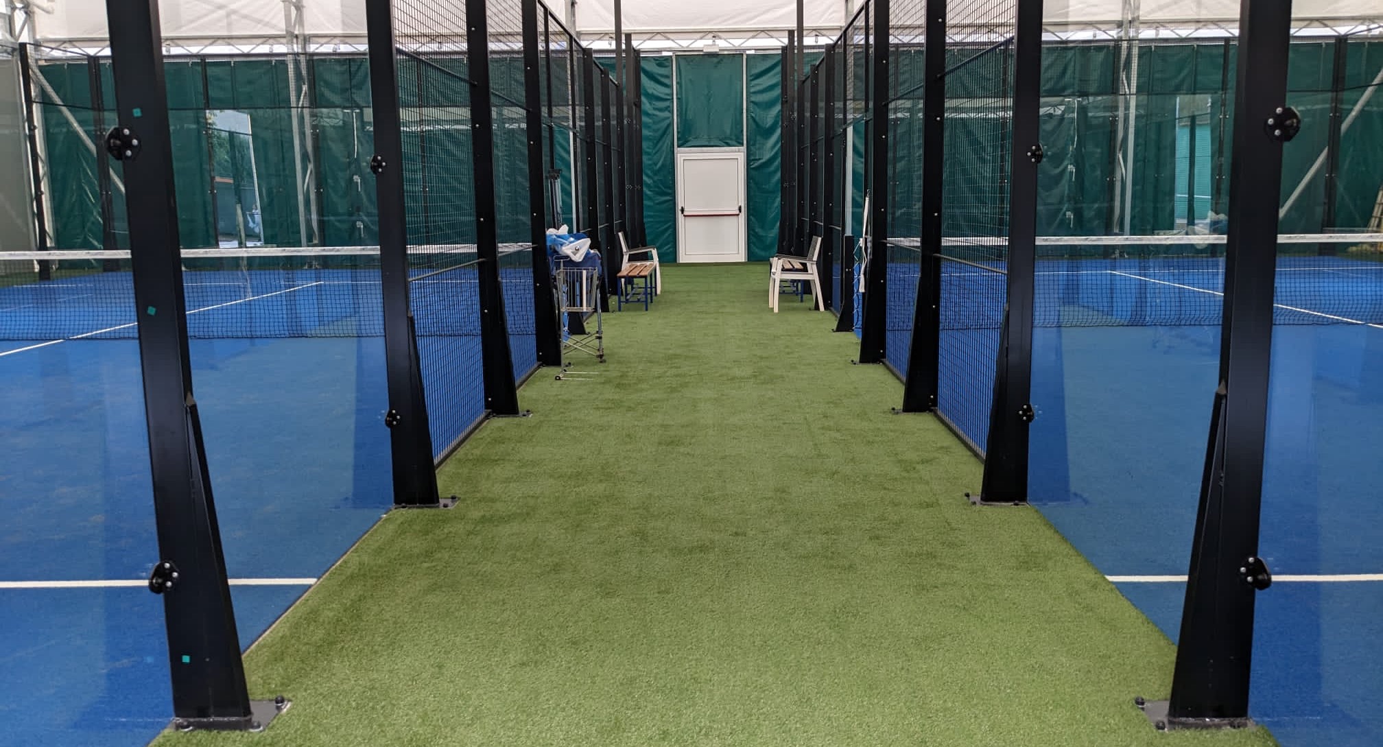 HANGAR PADEL SEGRATE — photo 1