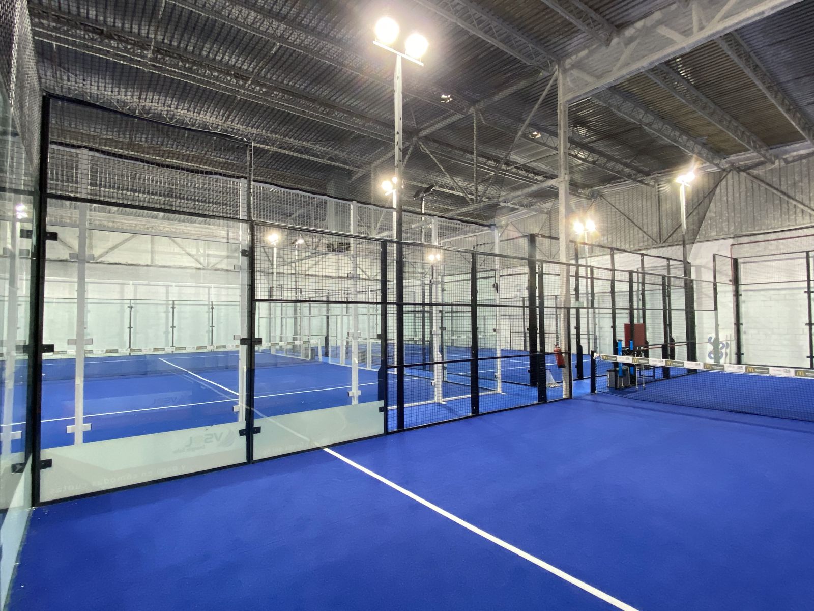 Iron Padel Indoor Sevilla — photo 3