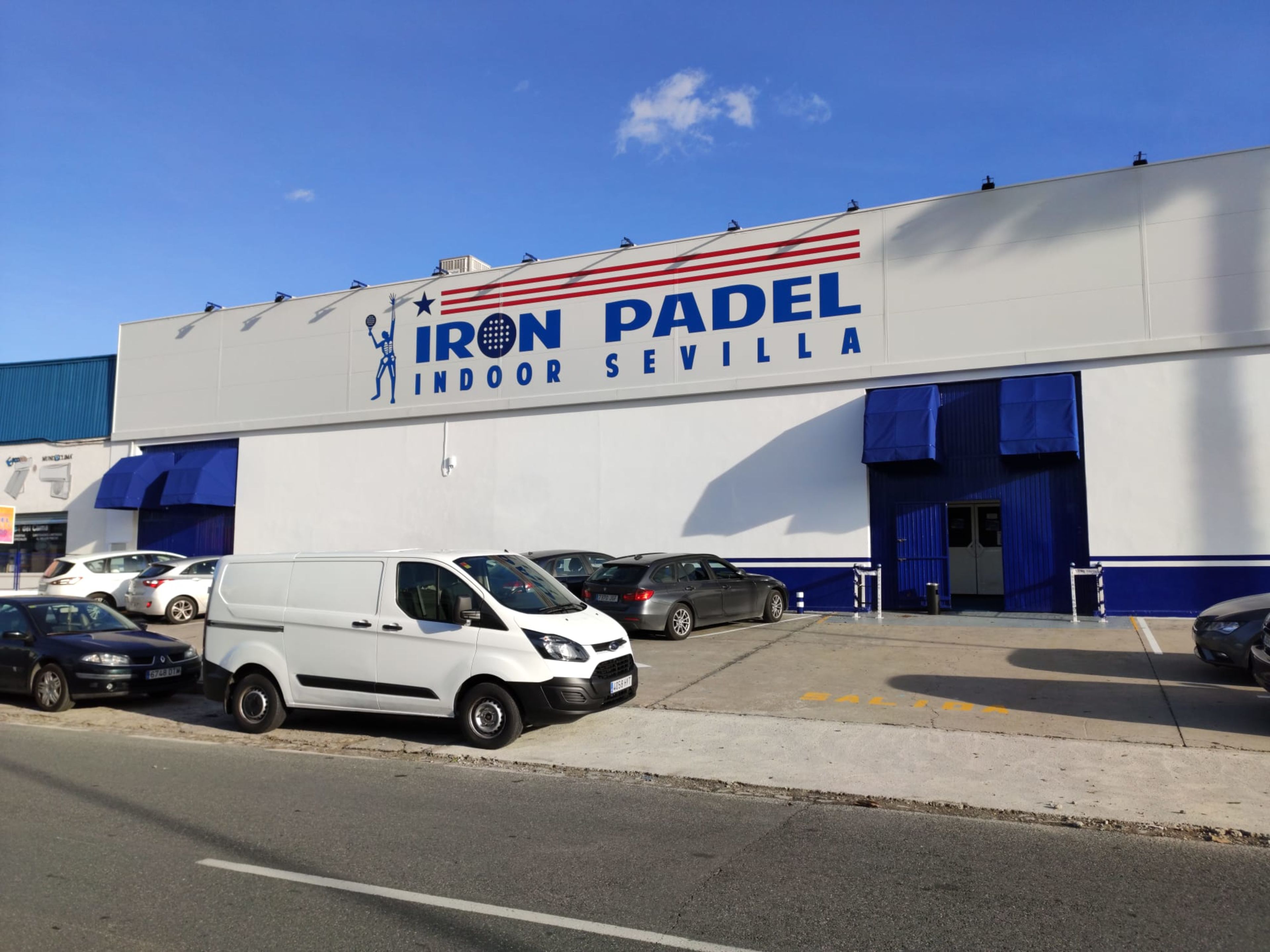 Iron Padel Indoor Sevilla — photo 11