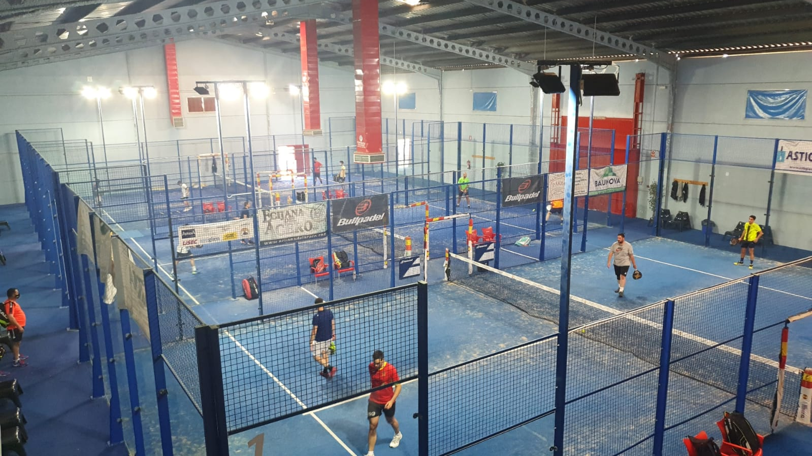 Pádel Indoor Écija — photo 1