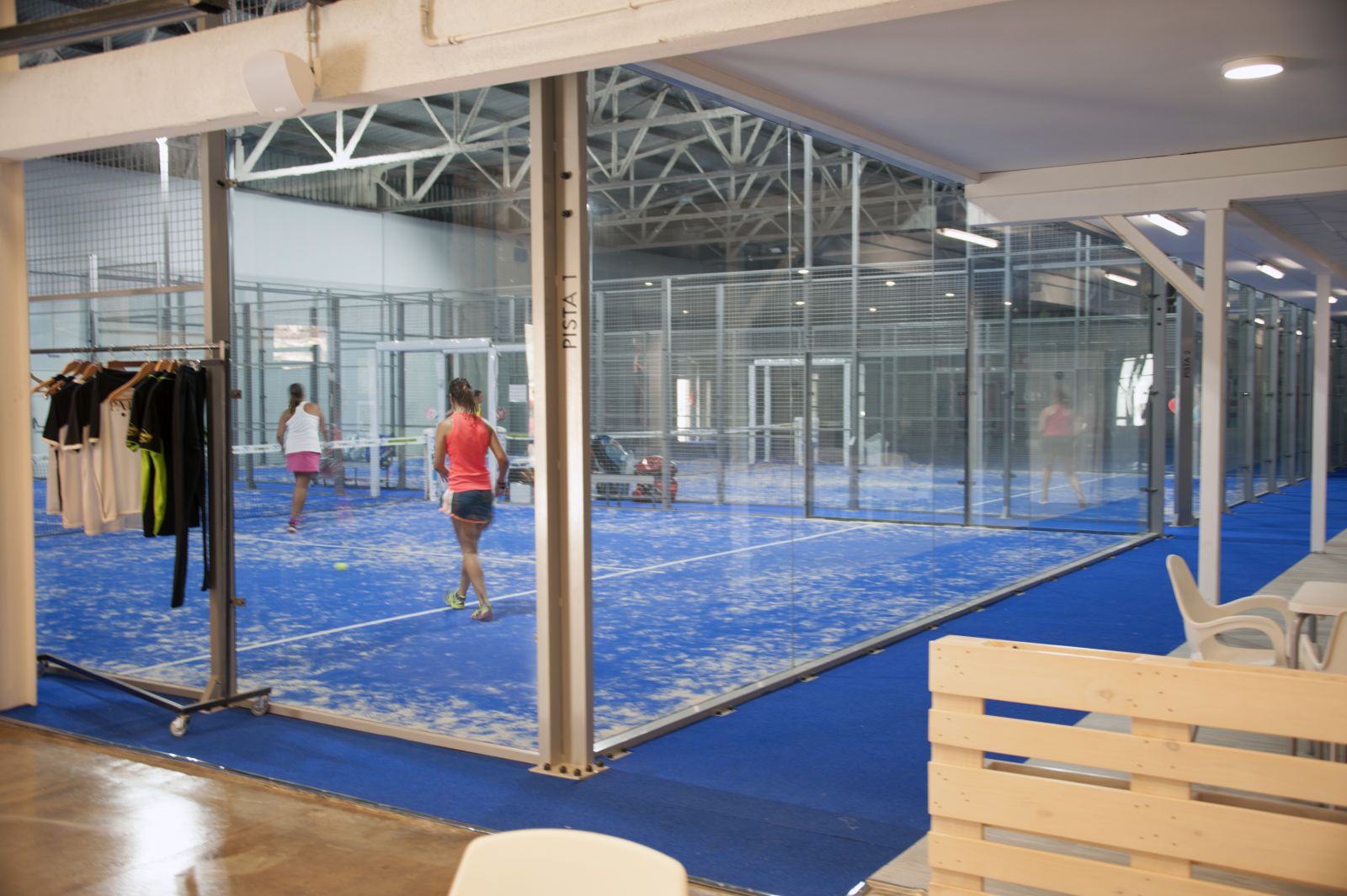 Padel Indoor Lloret INACTIVO — photo 3