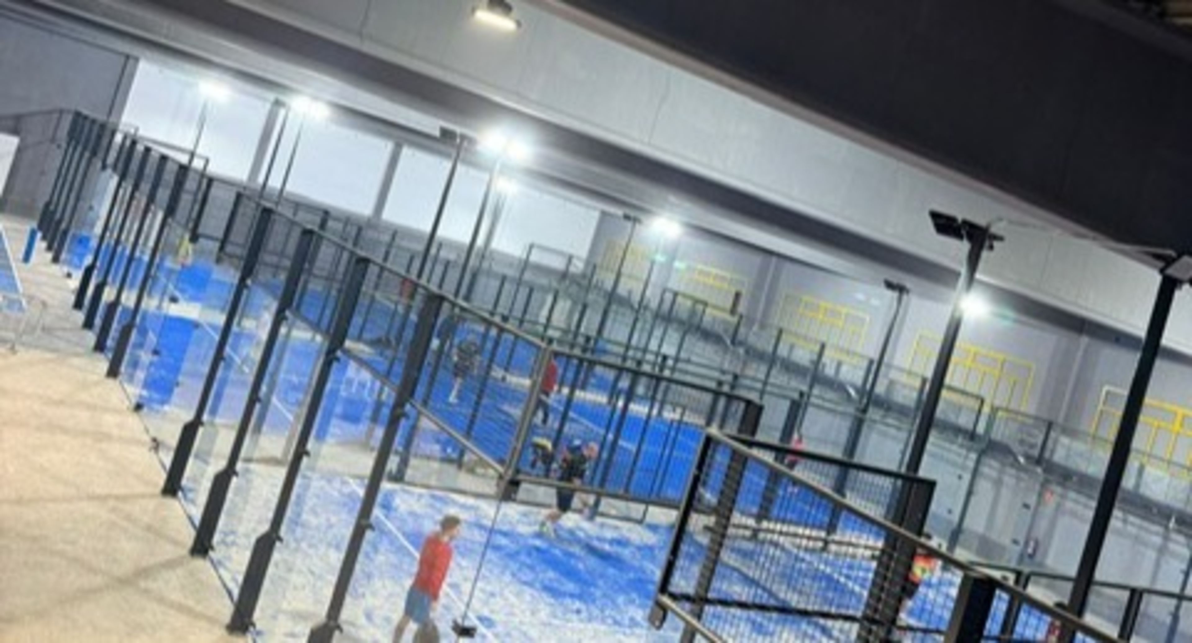 Padel Indoor Pinseque — photo 8