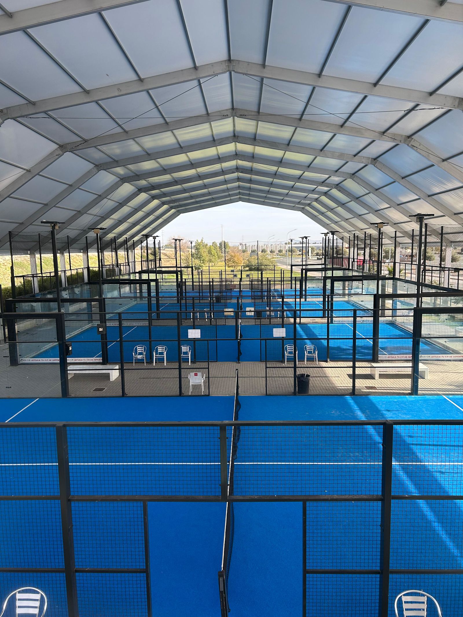 Pádel Indoor Utrera-Almazara Club — photo 1