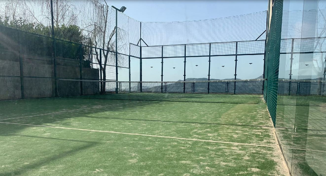 Pádel y Fútbol 7 Lanjarón — photo 1