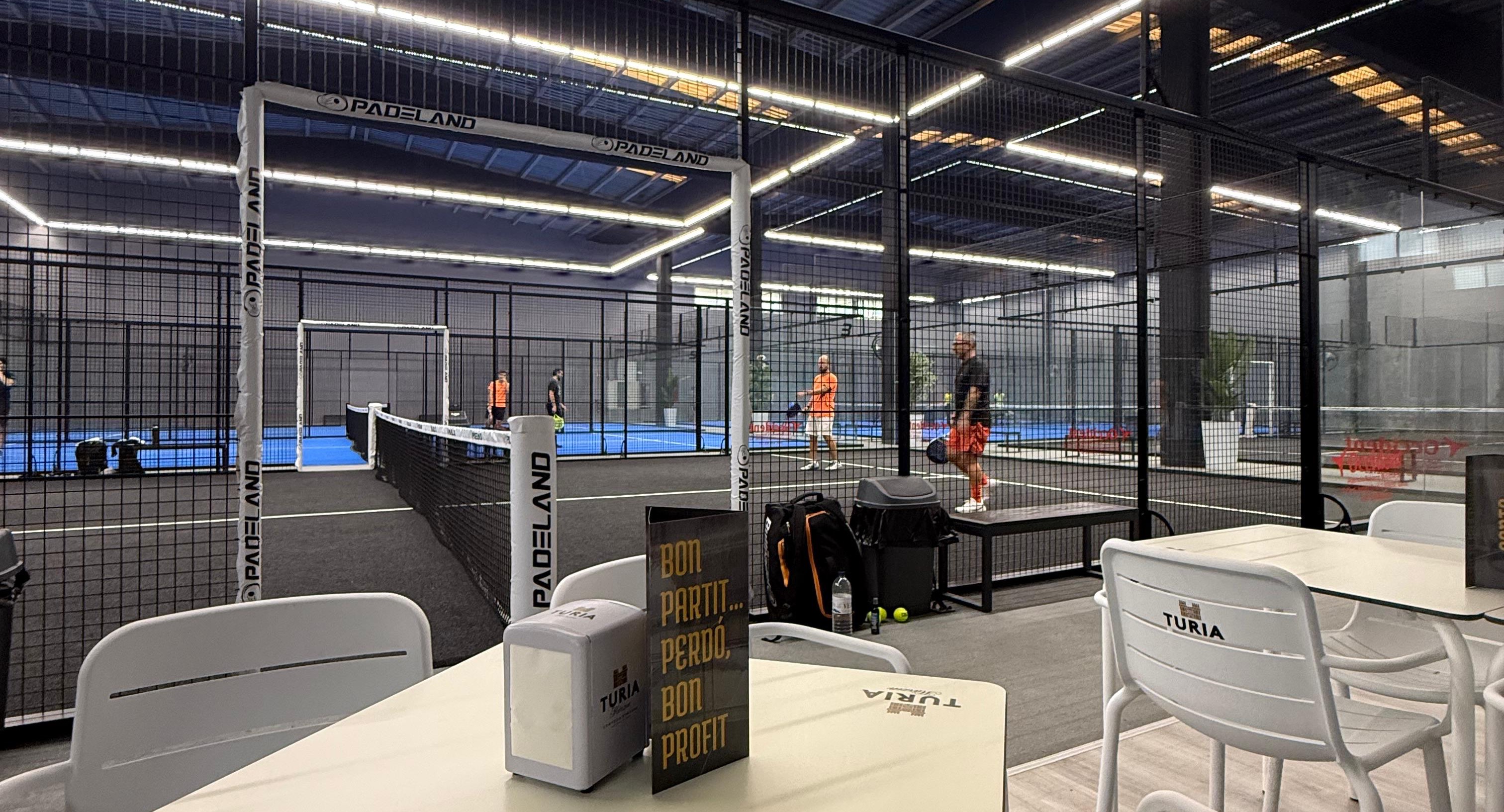 PADELAND Indoor Papiol — photo 2