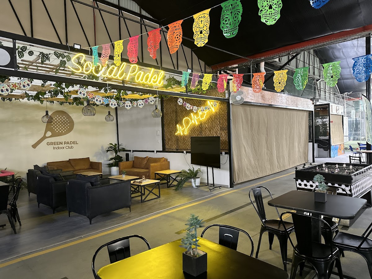 Real Padel Indoor Club — photo 1