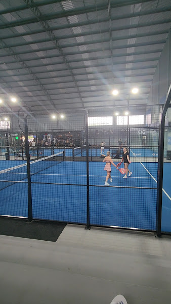 Lob Sports Arena — photo 1