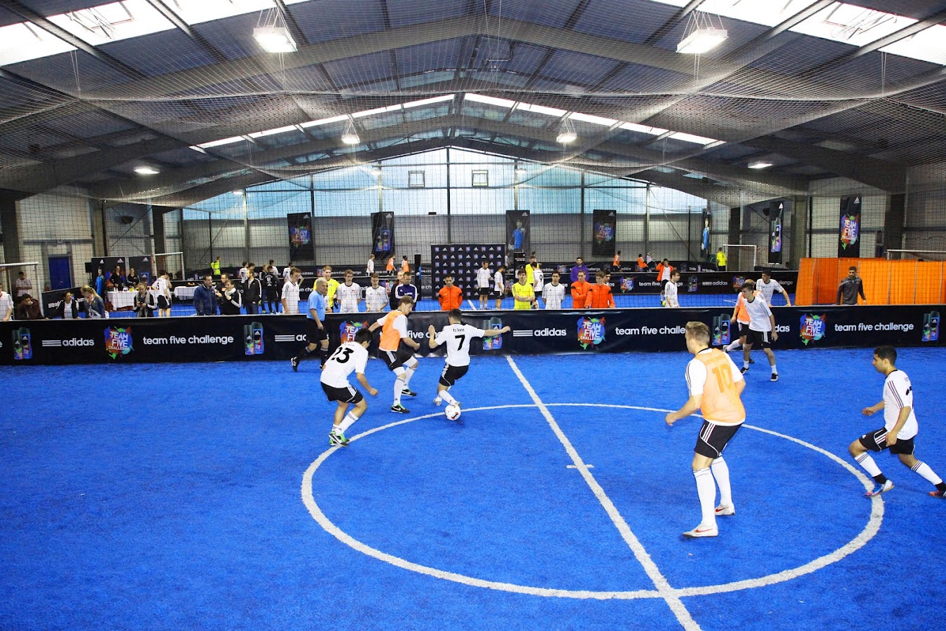 Kicker World and Paintball World Berlin Spandau — photo 1