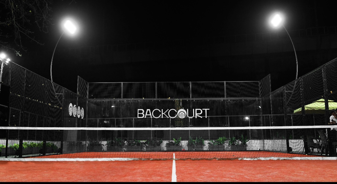 BACKCOURT — photo 2
