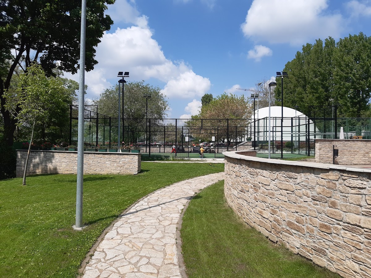 Sportsko Selo — photo 1