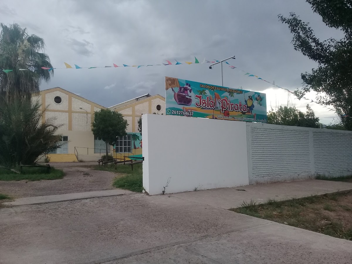 LA NAVE PADEL MENDOZA — photo 2