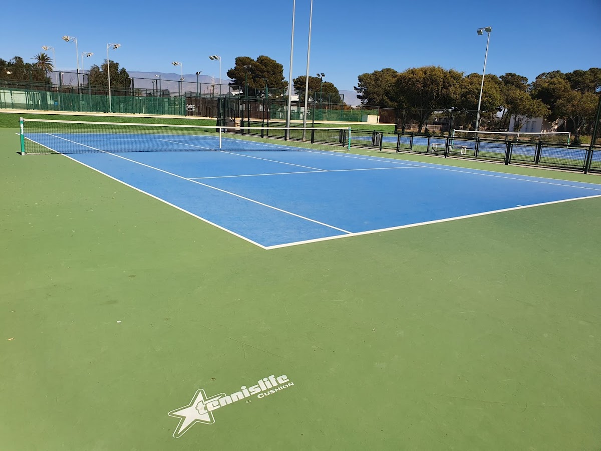 Section Tennis Club Swimming Almería — photo 1
