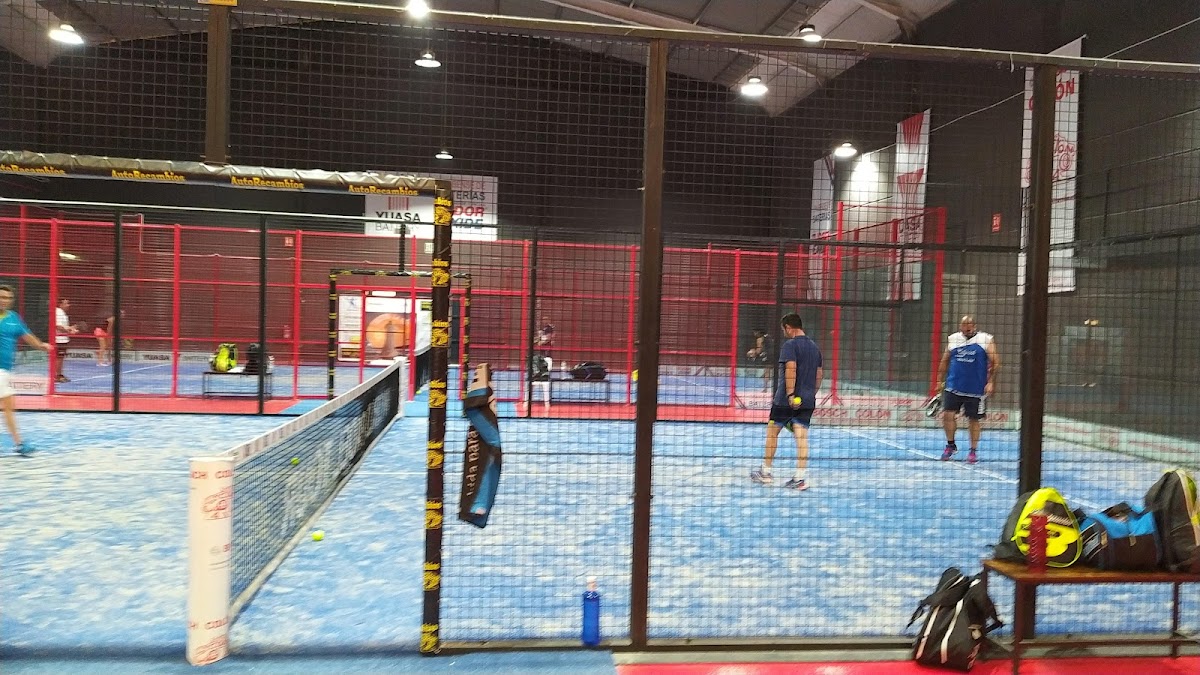 Padel Indoor La Ria — photo 1