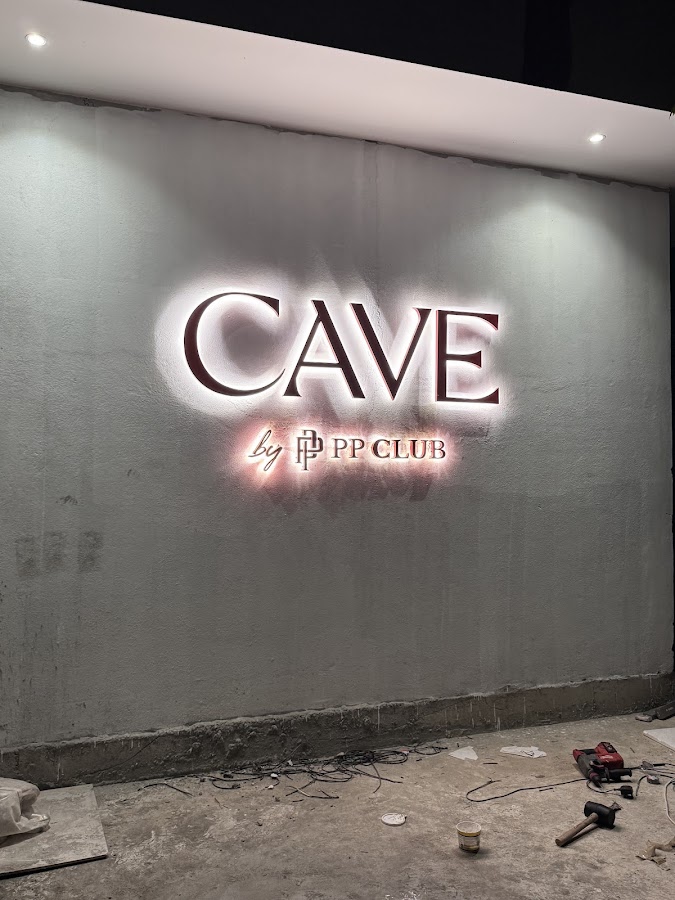 Cave by PP Club (Pickleball & Padel Court) — photo 2