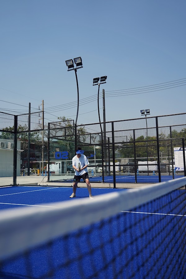 Padel Tennis Bangkok: Open 24 Hours at Banthat Thong Road. ( 24 ) — photo 2